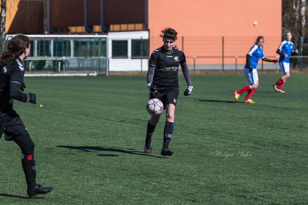 Bild 341 - B-Juniorinnen Halbfinale SVHU - Holstein Kiel : Ergebnis: 3:0